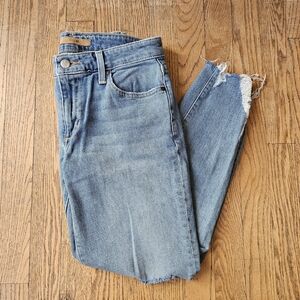 Joe's Jeans Light Blue Cropped Jeans Size 26